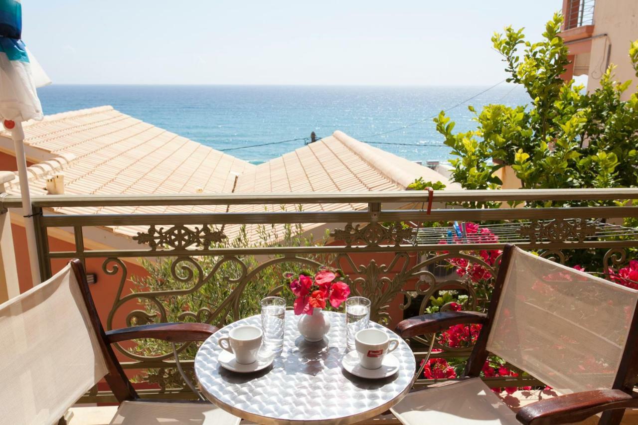 Siarbas Hotel Vráhu-part Kültér fotó